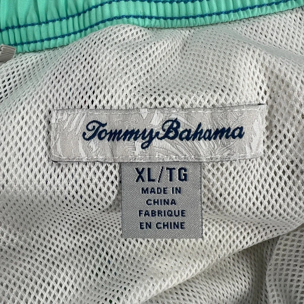 Tommy Bahama Swim Shorts Trunks Mens XL Extra Large Blue Floral Lined Beach Pool